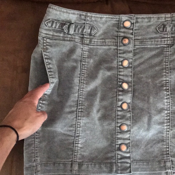 GAP Corduroy skirt - Picture 4 of 5